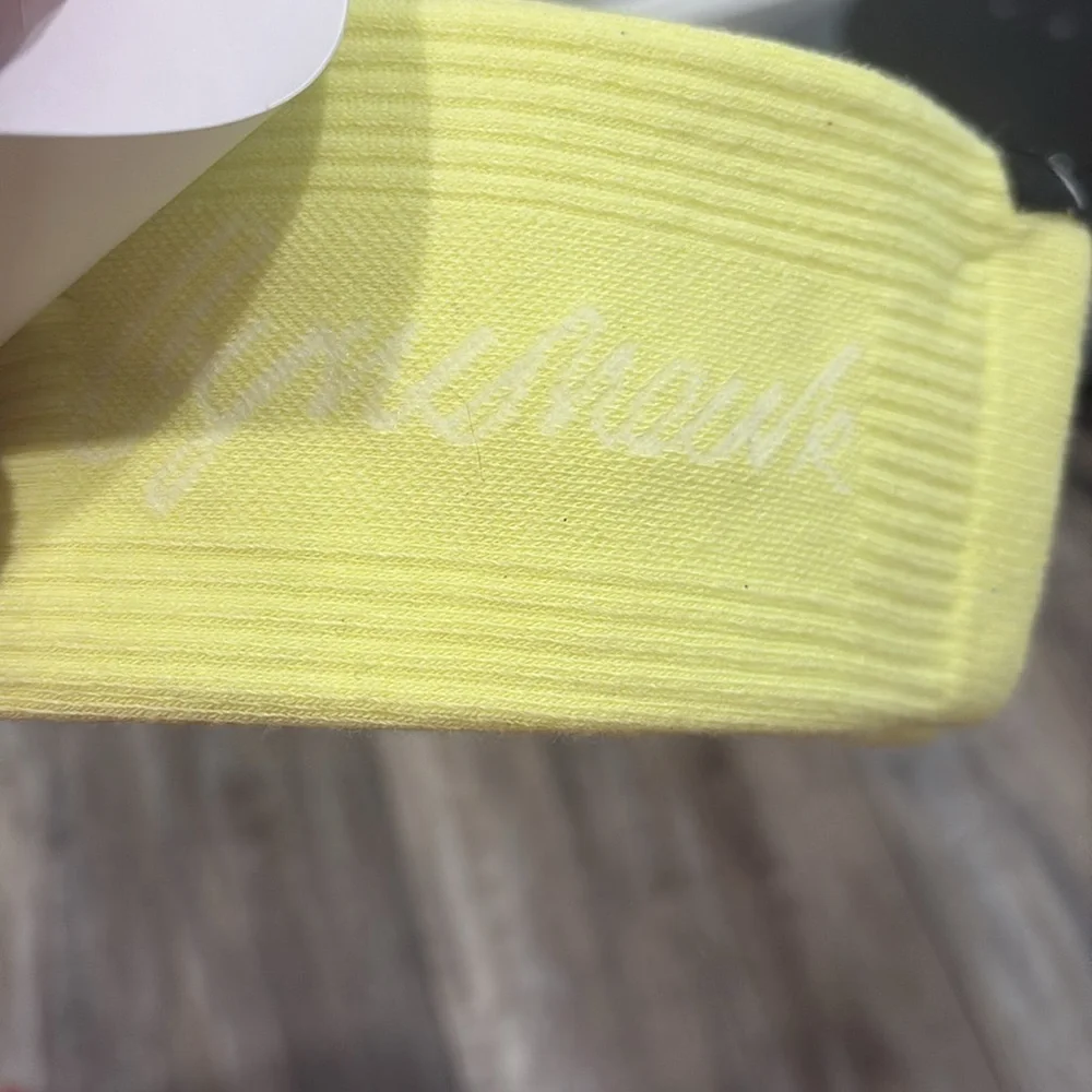 GymShark Neon Crew handwriting socks Small 4-6 NEW